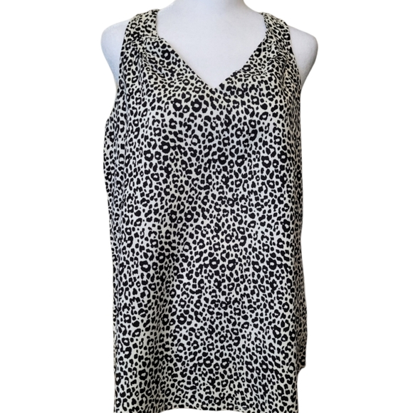 Old Navy Sleeveless Blouse V-Neck - Picture 1 of 5